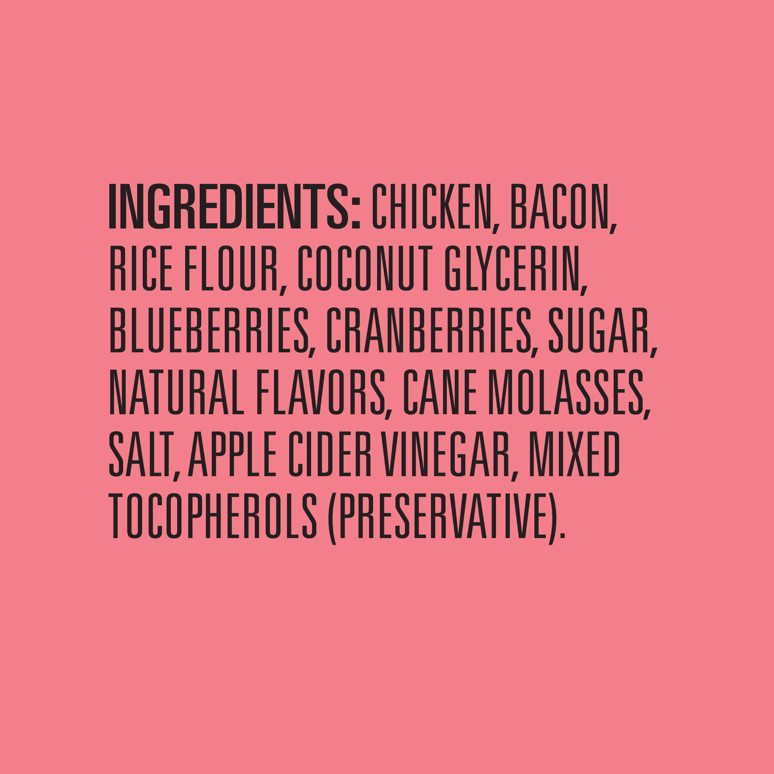 Newman's Own Woofles hecho en Estados Unidos con pollo como ingrediente principal.
