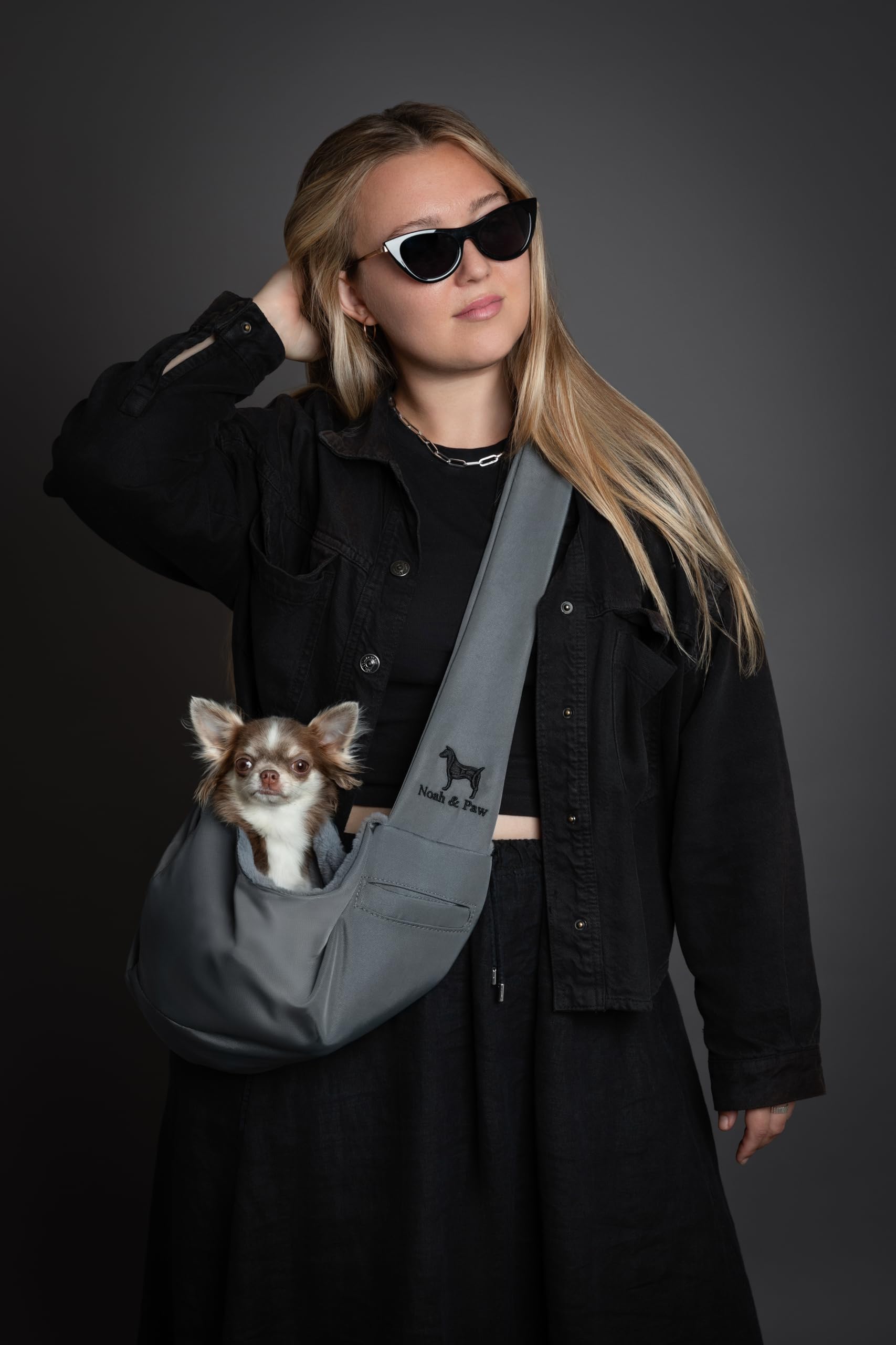 Noah & Paw Sling diseño Twill premium para un look elegante