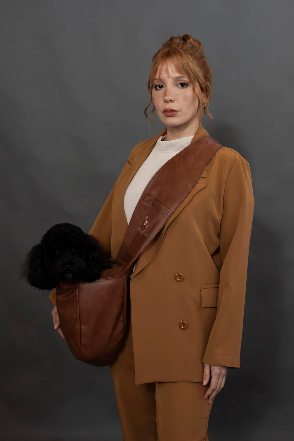 NOAH & PAW sling ideal para paseos y viajes con mascotas pequeñas