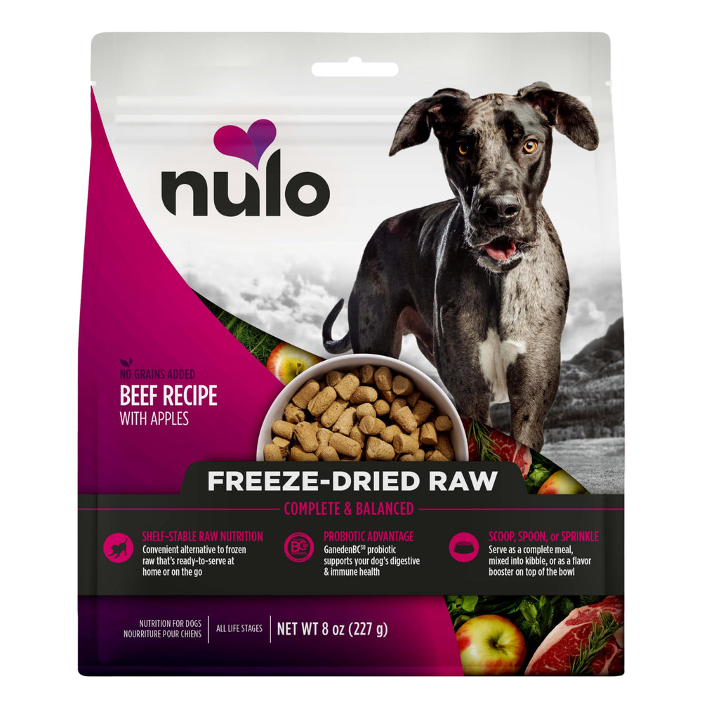 Nulo Receta de Res Deshidratada con Manzanas, frente de la bolsa, nutrición completa para perros.