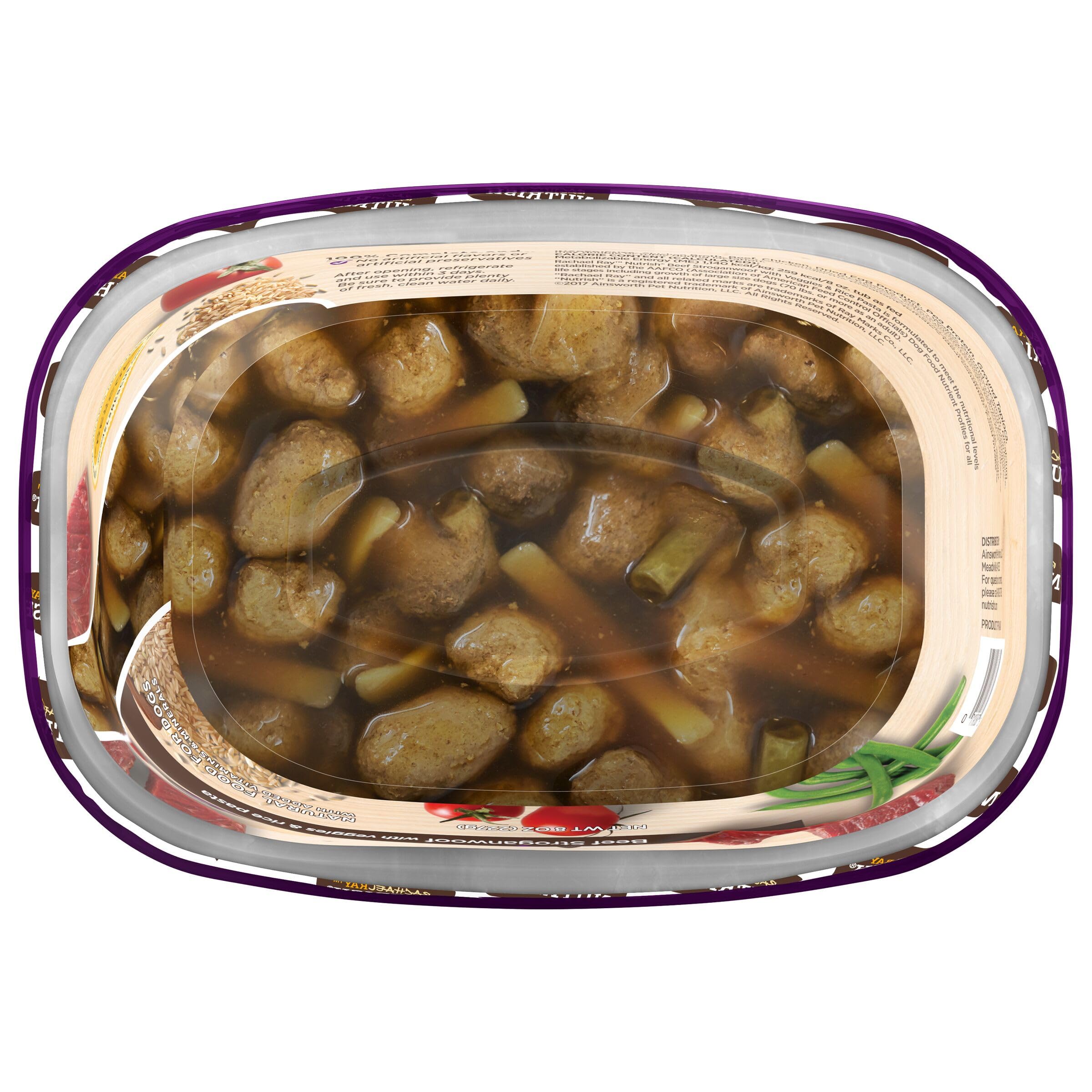 Nutrish Beef Stroganwoof salsa abundante cubre cada trozo de carne