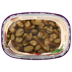 Nutrish Beef Stroganwoof salsa abundante cubre cada trozo de carne