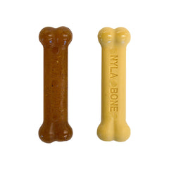 Nylabone Nuevo Cachorro Kit: dos masticables para iniciar dentición suave.