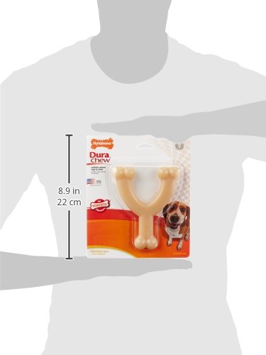 Nylabone Original Wishbone hecho en Estados Unidos para calidad y producción responsable.