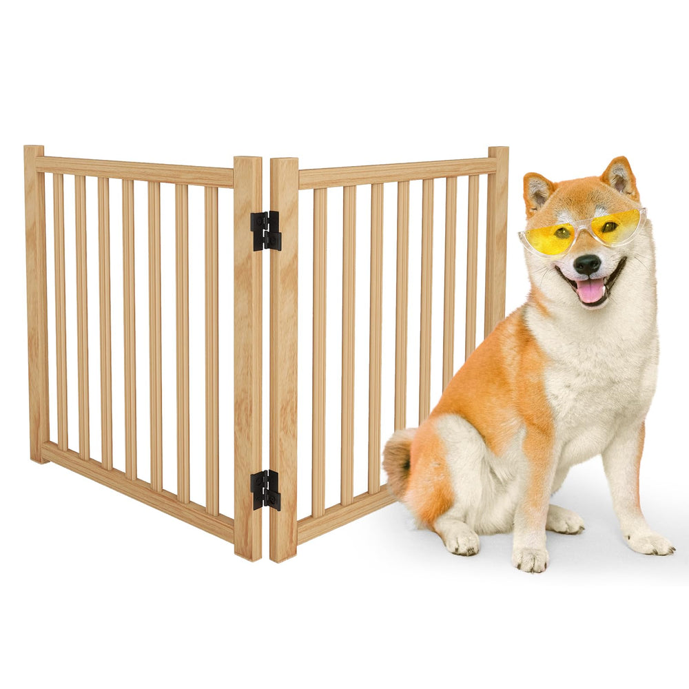 Barrera Oapety para perros en madera natural, ideal para uso interior.