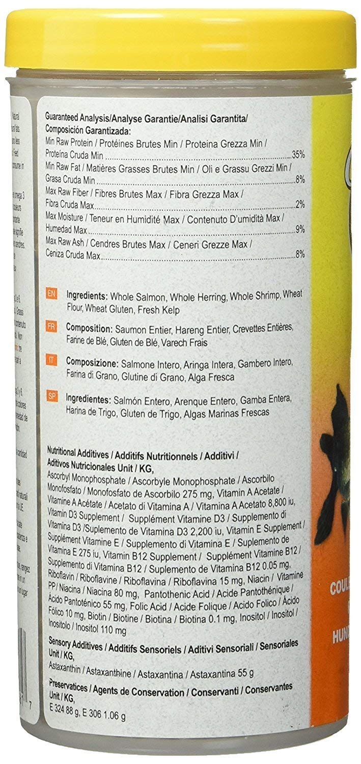 Omega One en acuario, pez dorado con colores brillantes gracias a pigmentos naturales.