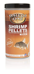 Omega One granulos camaron 8mm cayendo en acuario, nutricion de calidad para peces
