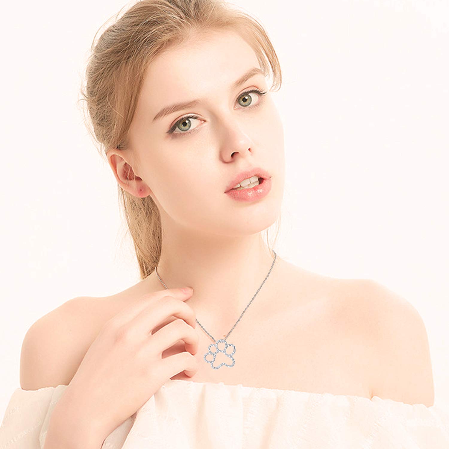 ONEFINITY uso diario collar huella de perro, diseño cómodo y versátil.