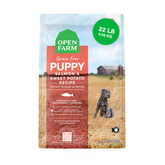 Open Farm Puppy con salmón y croquetas en tazón para cachorros en crecimiento