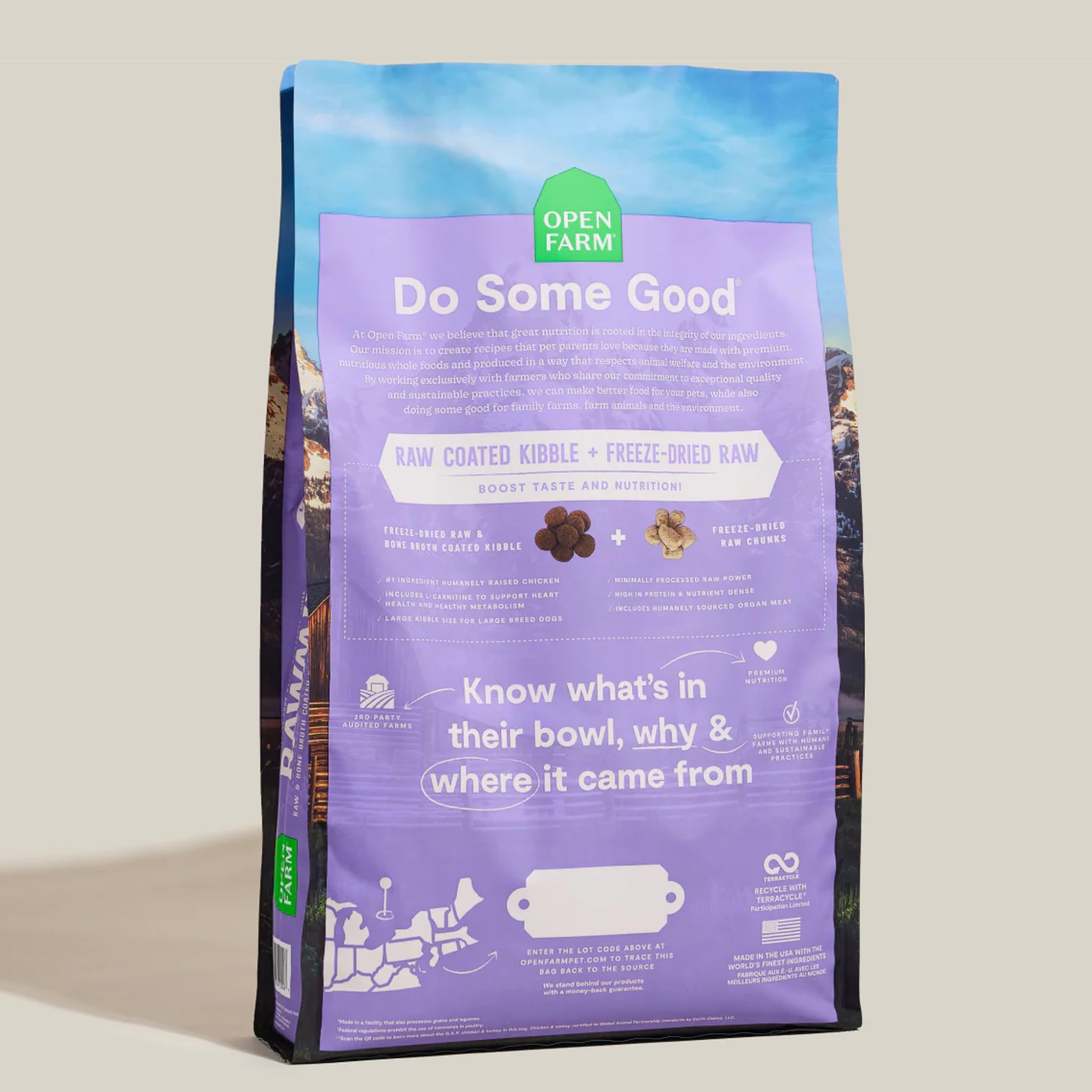 Open Farm RawMix croquetas cubiertas con caldo de huesos, textura atractiva para perros grandes.