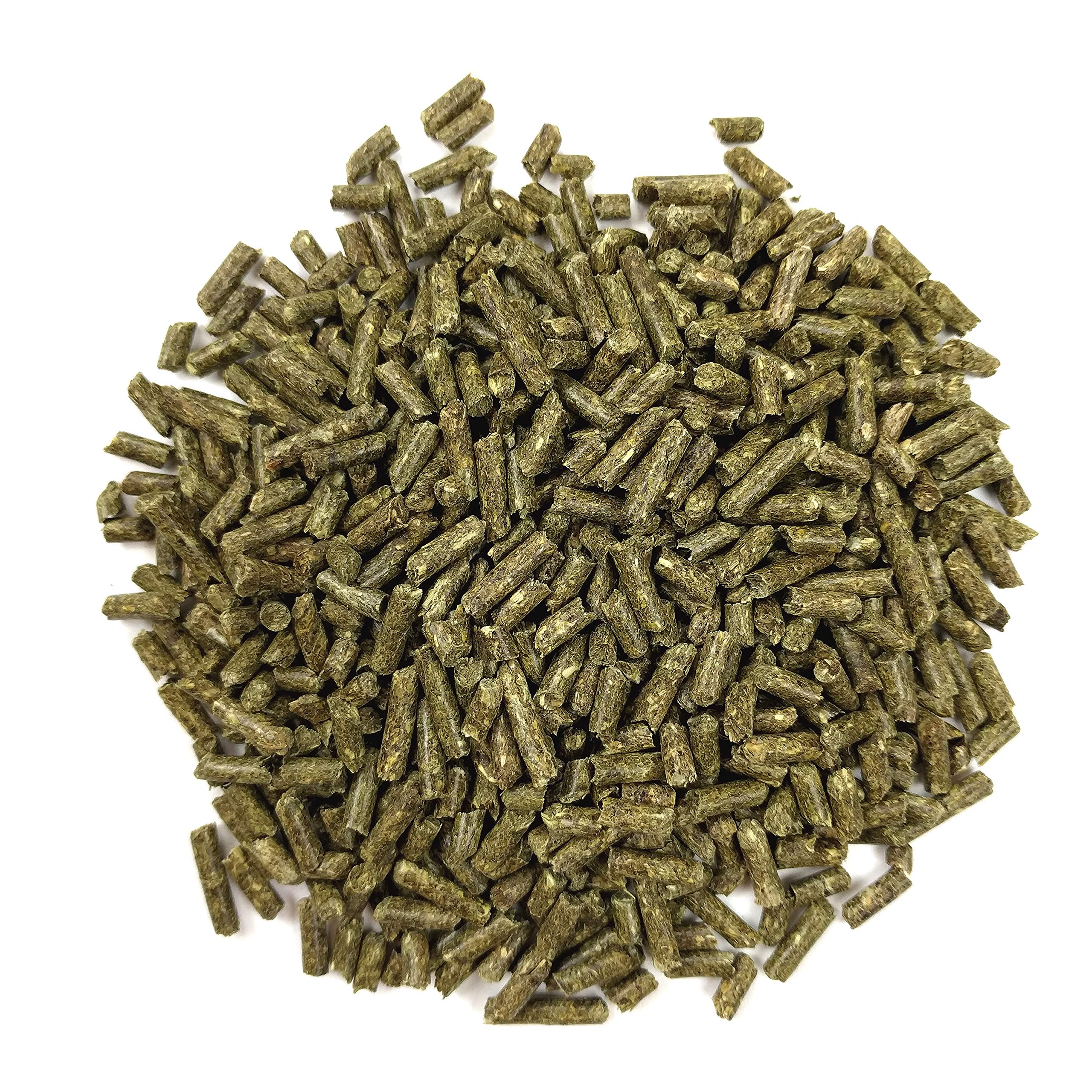 Pellets uniformes con alfalfa, fuente de calcio y proteína para crecimiento