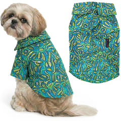 Parisian Pet camisa-perro hojas tribales, ideal para paseos veraniegos con estilo tropical.