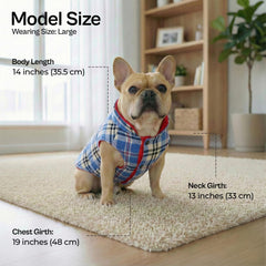 Parisian Pet chaqueta reversible para perro, lado cuadros azules, estilo elegante para salidas urbanas.