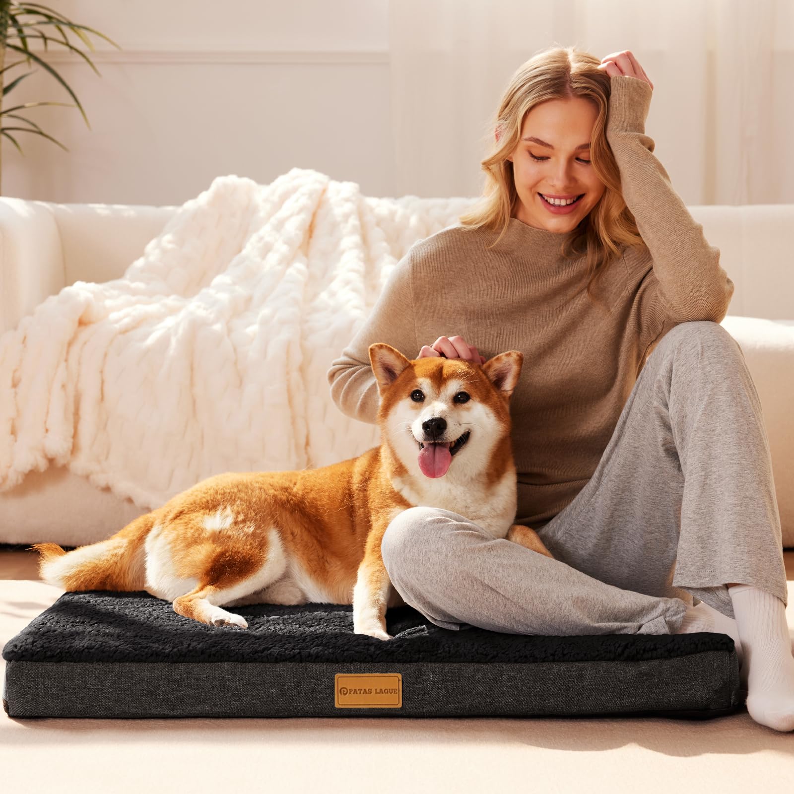 Detalle del tejido suave de la cama Patas Lague para perros grandes