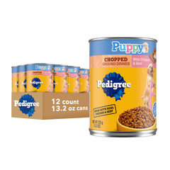 Pedigree para cachorros en lata con trozos de pollo y res, sabor reconfortante para la comida diaria.