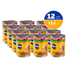 Pedigree cortes-en-salsa en lata abierta, listo para servir
