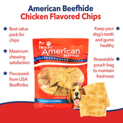 Perro masticando chips Pet Factory en un momento de recreo.