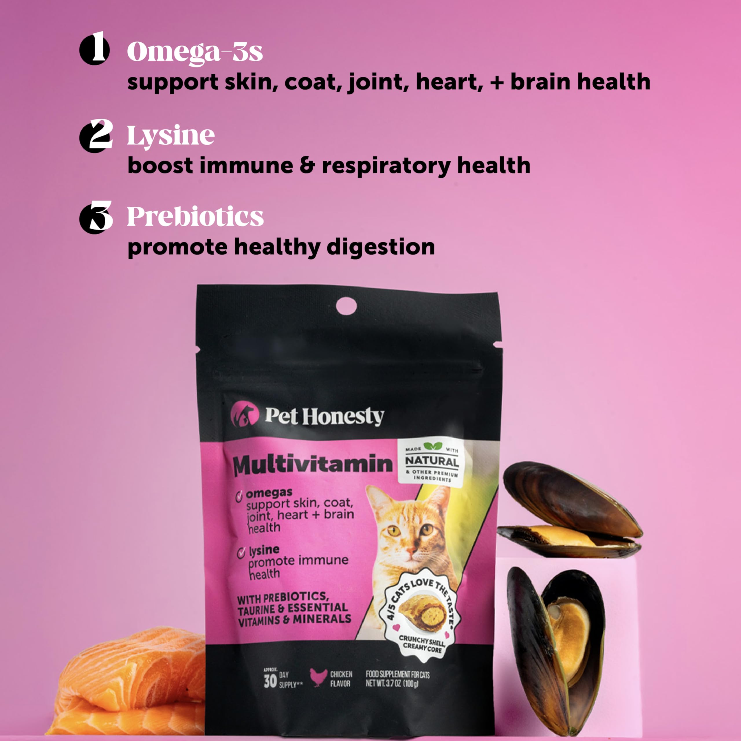 Pet Honesty Cat Multivitamin en acción: gato saboreando tratamiento sabroso