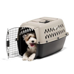 Petmate Vari Dog Kennel con puerta de alambre para seguridad.