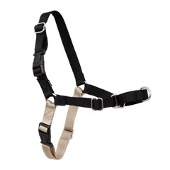PetSafe Easy Walk Harness frente martingale para desviar tirones con control suave.