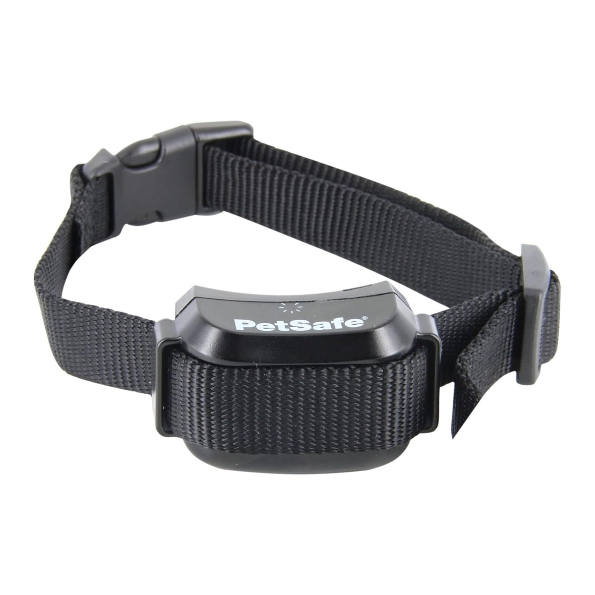 Collar PetSafe YardMax frente al dispositivo, seguridad para explorar el patio.