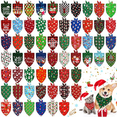 Bandanas Piklodo con patrones navideños para perros, ideal para lucir en fiestas.