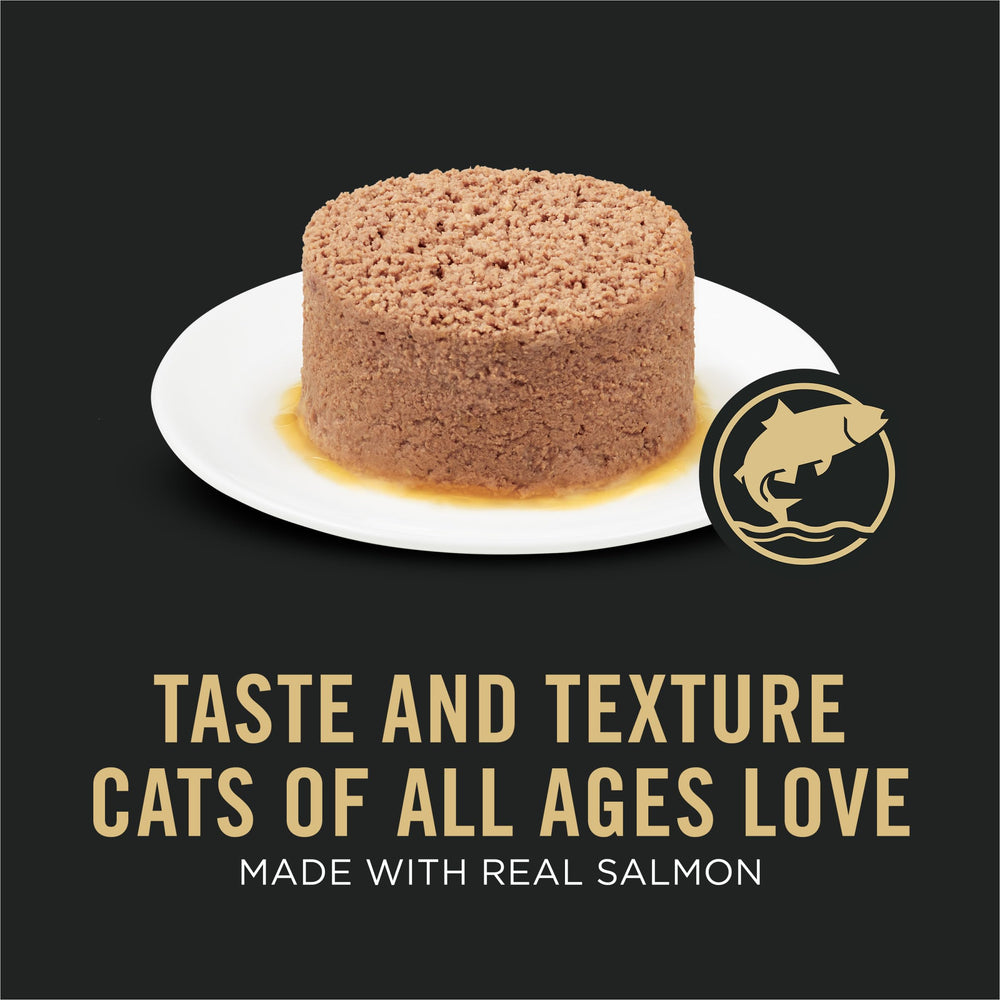 Purina Pro Plan paté de salmón, textura suave y apetecible para gatos.