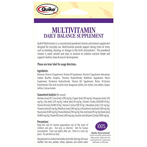 Polvo multivitaminico de Quiko disuelto fácilmente en agua para aves.