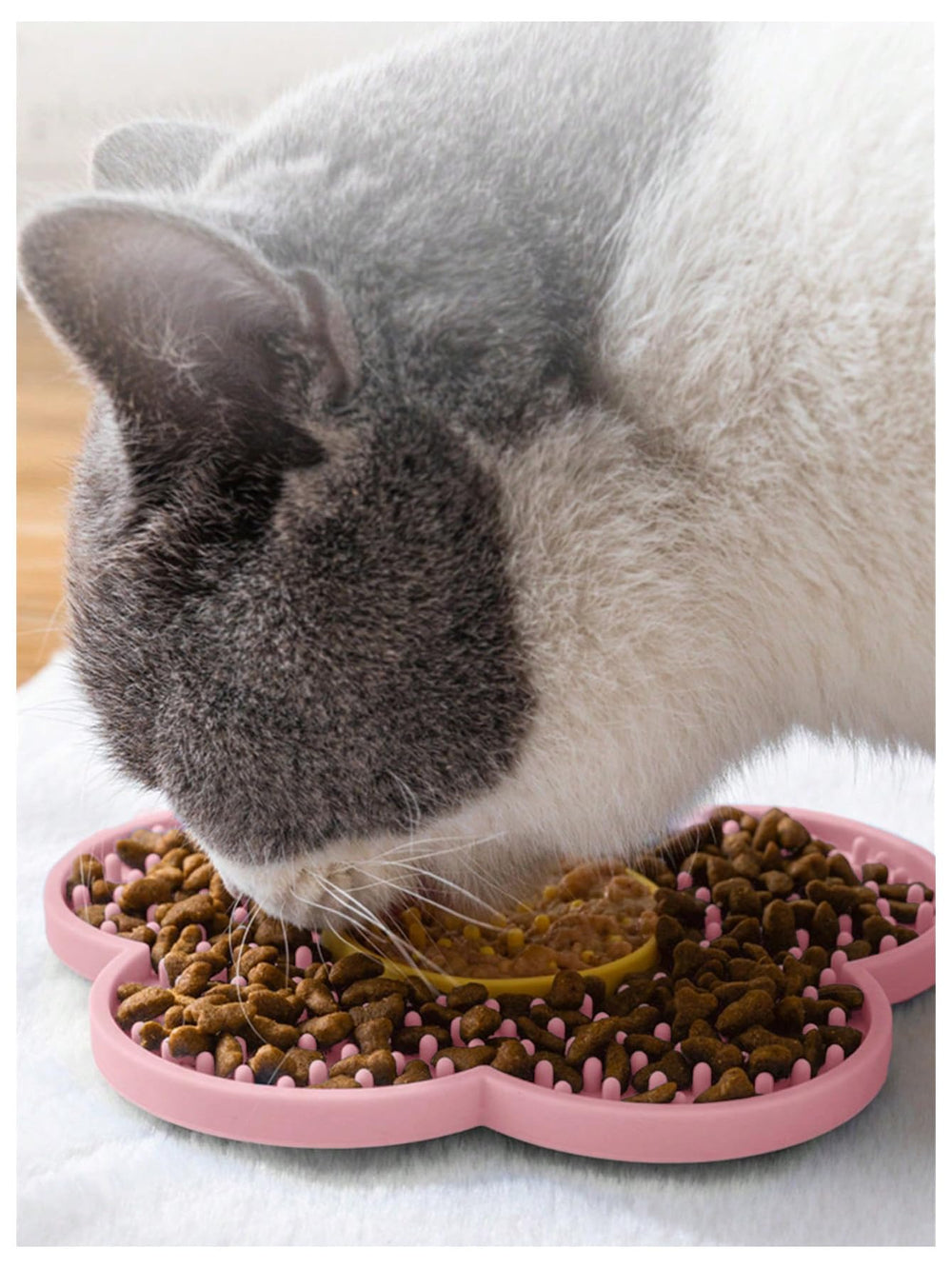 QWINEE tapete para lamidos para perros y gatos, ideal para sesiones lúdicas y alimentarias.
