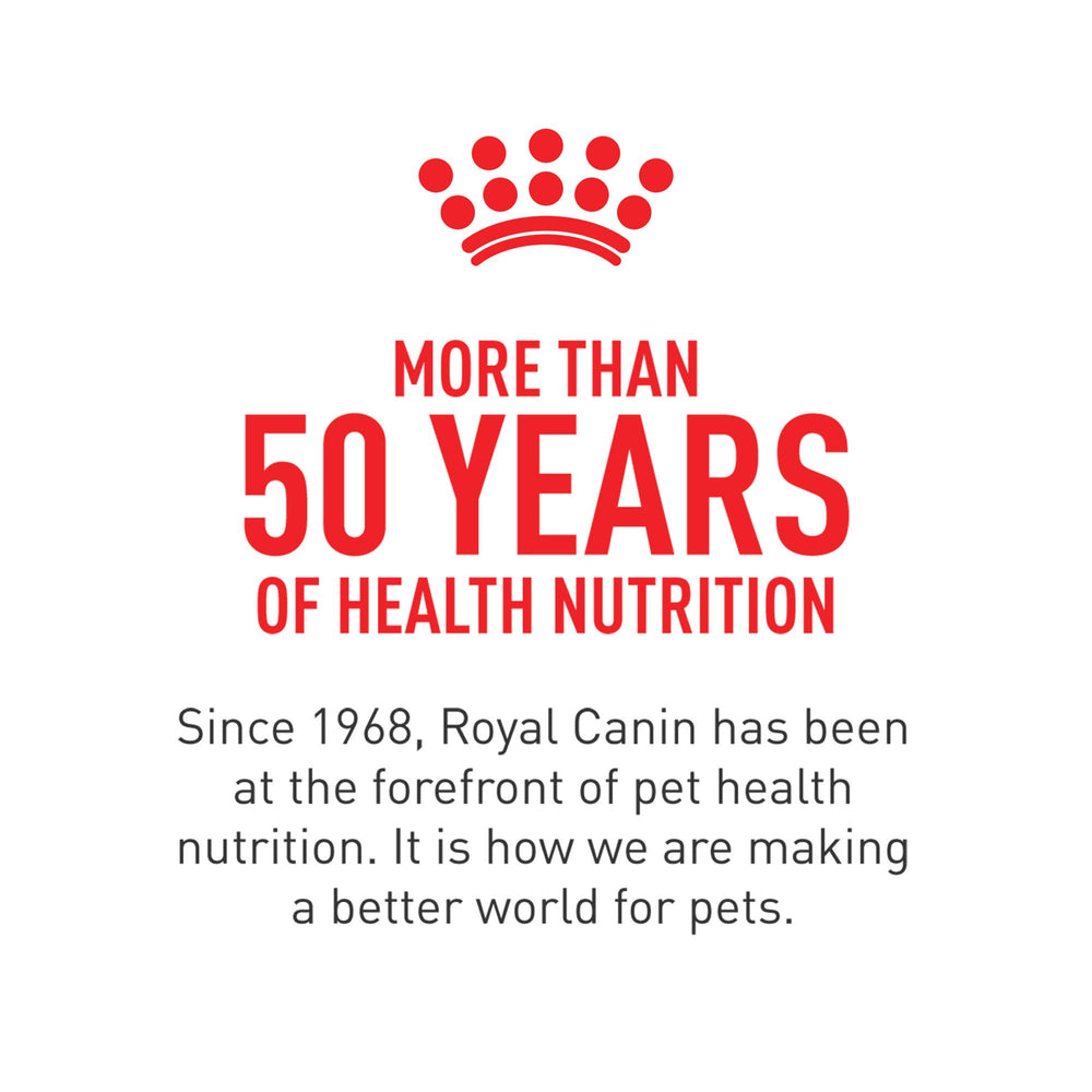 Royal Canin fórmula completa para crecimiento saludable de cachorros pequeños.
