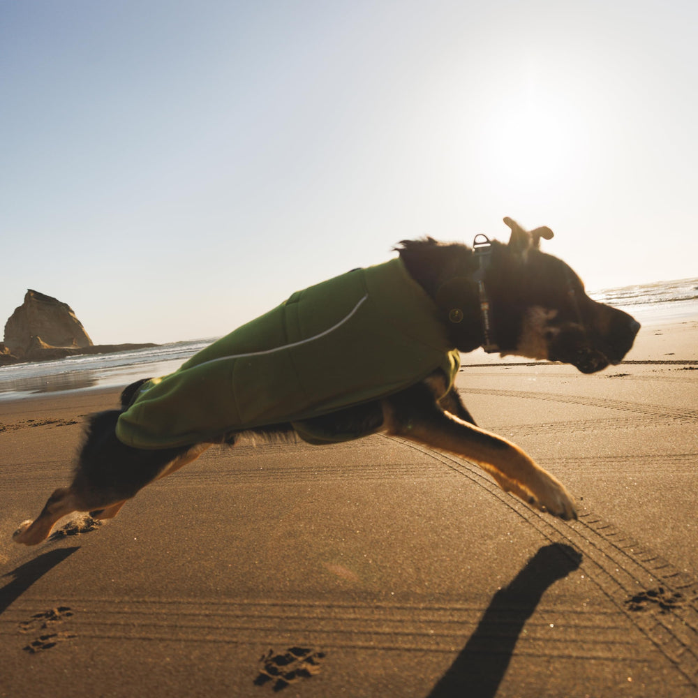 Puños elásticos suaves para libertad de movimiento en Ruffwear.