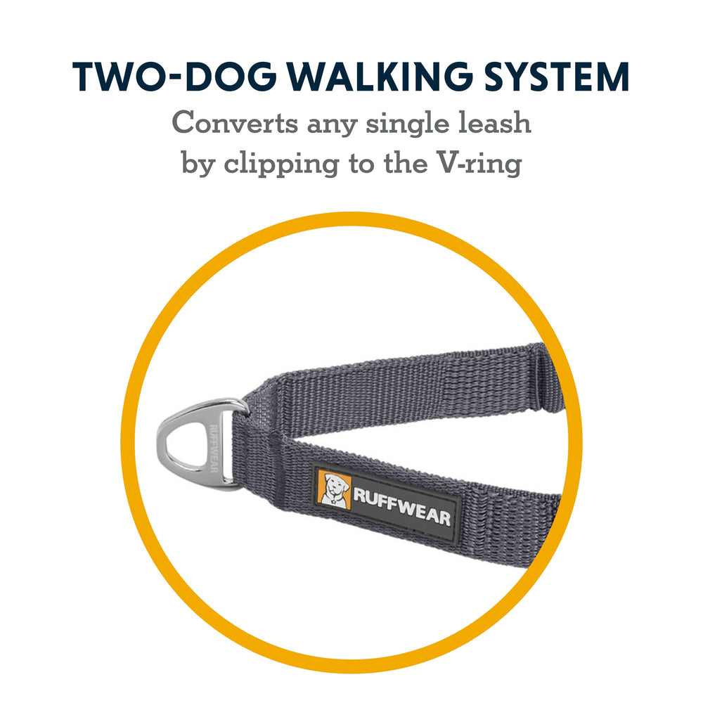 Ruffwear Doble Acoplador con anillo en-V integrado facilita la unión.