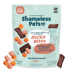 Shameless Pets bocados deshidratados de salmón con butternut, frente al empaque, merienda sabrosa para perros con omega