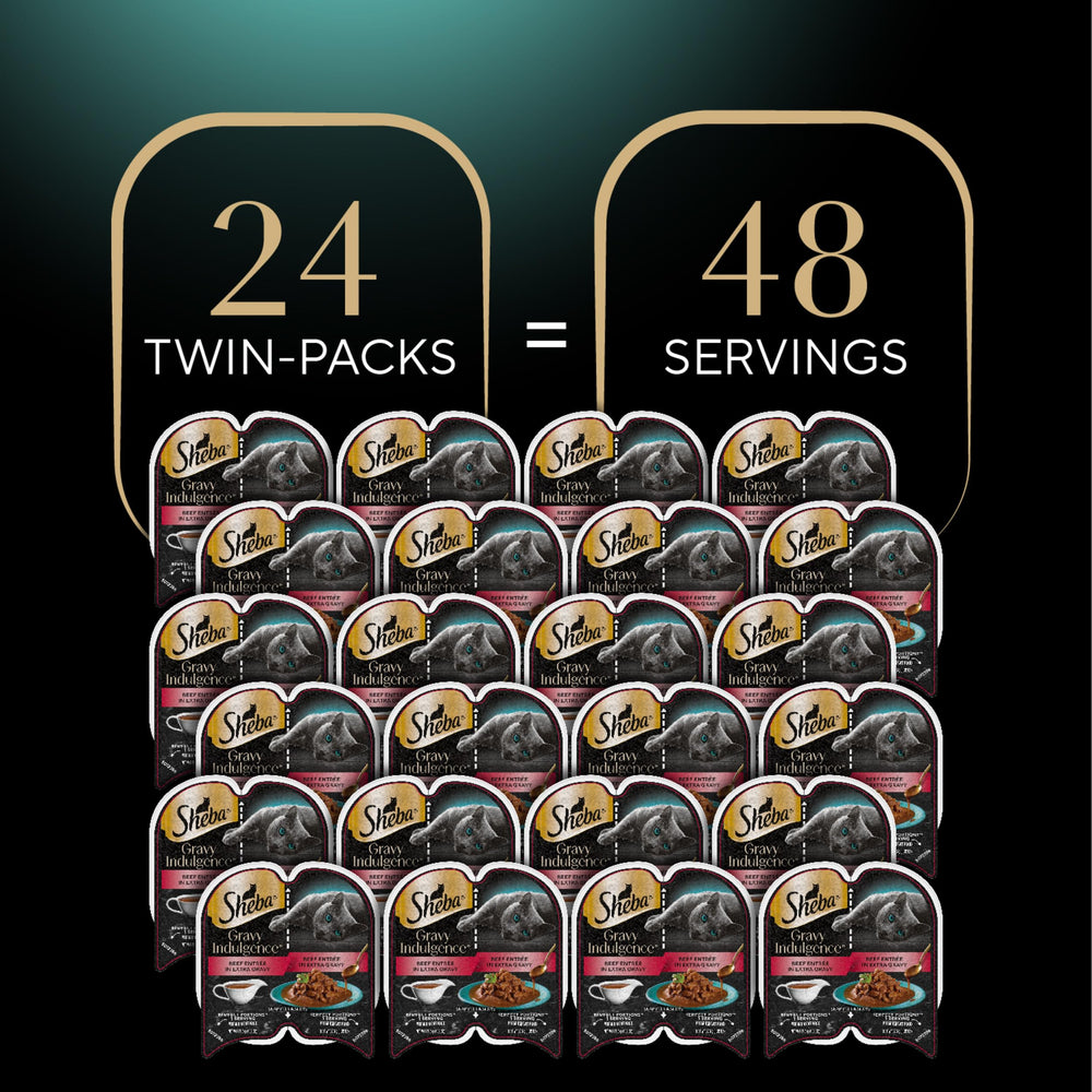 Gato disfrutando de Sheba Gravy Indulgence con salsa sabrosa.