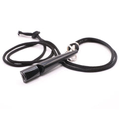 Silbato para perros con cadena: facilita la llamada durante paseos y entrenamiento.