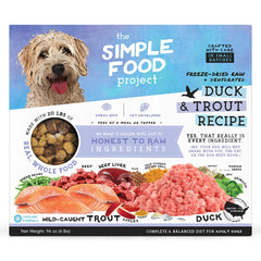 Simple Food Project pato-trucha deshidratado en frío para perros; opción sabrosa y conveniente.