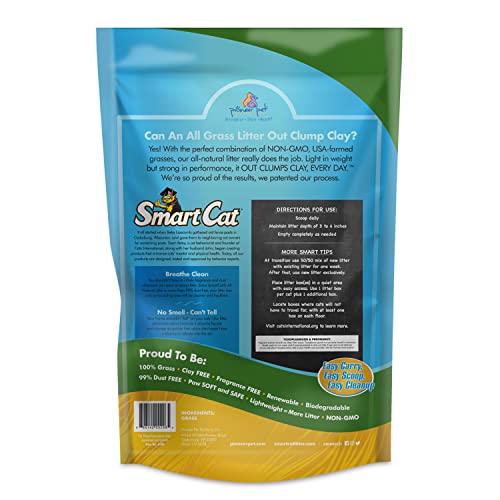 SmartCat textura suave de hierba para arena de gatos confiable.