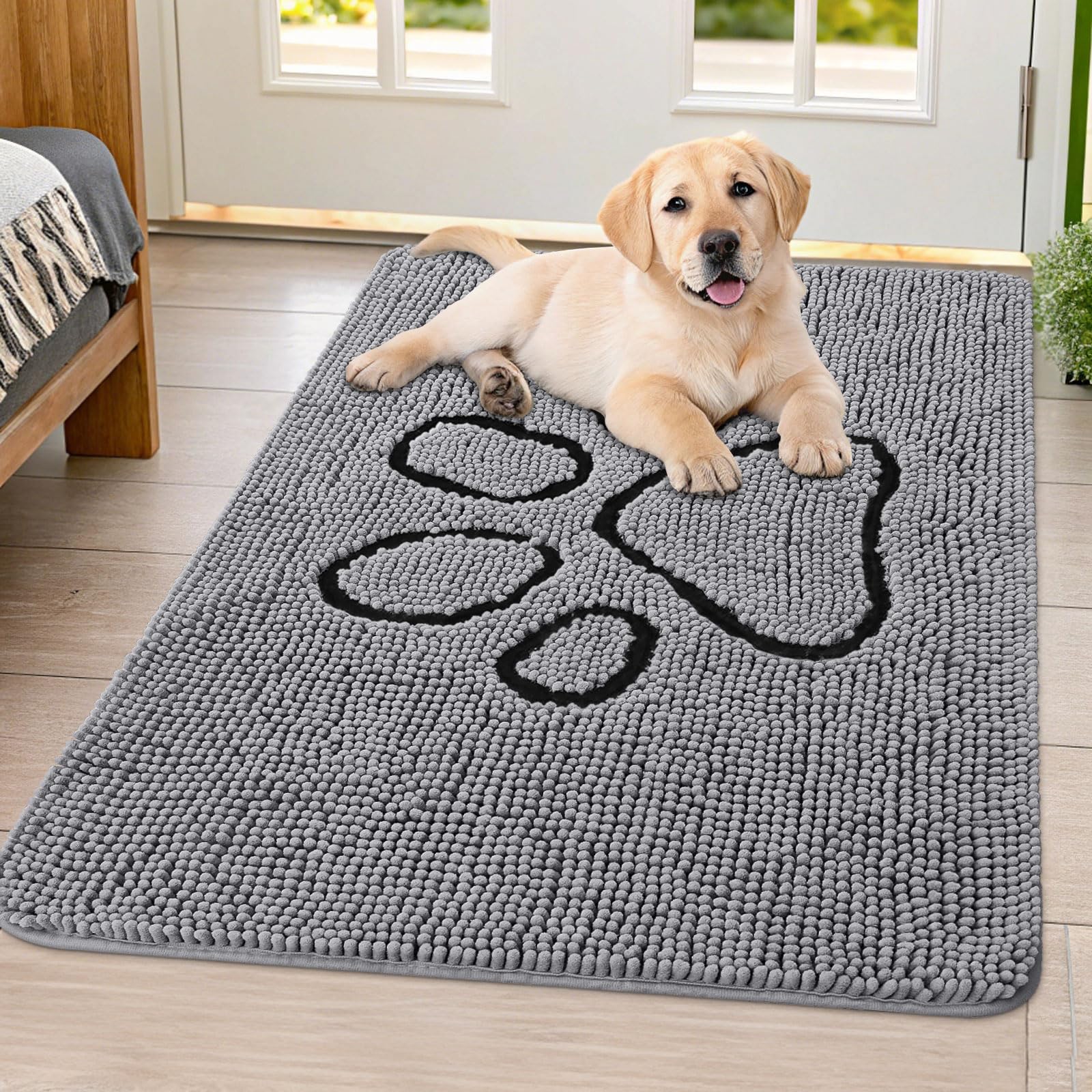 Alfombra Smiry para puerta con chenille suave, confort al pisar al entrar.