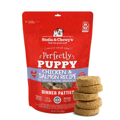 Stella & Chewy's cachorros patty crudo en empaque, práctica para alimentar
