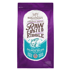 Stella & Chewy's kibble recubierto crudo con salmón, sabor irresistible para comedores exigentes.