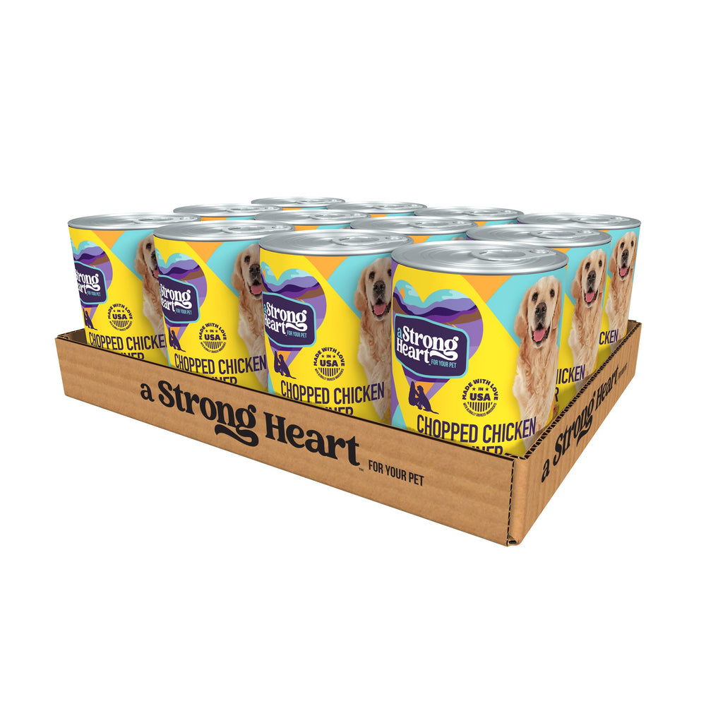 Strongheart muestra una lata de pollo picado con textura suave para perros, ideal para energia diaria.