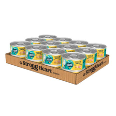 Strongheart lata de pollo y atún en paté para gatos, fuente de proteína.