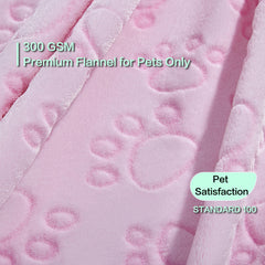 Manta Stuffed para gato con huella rosa, tacto suave para descansar.