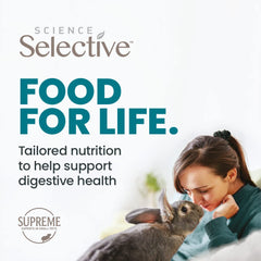 Supreme Petfoods SCIENCE Selective Junior; ingredientes como espinaca brindan nutrientes y antioxidantes.