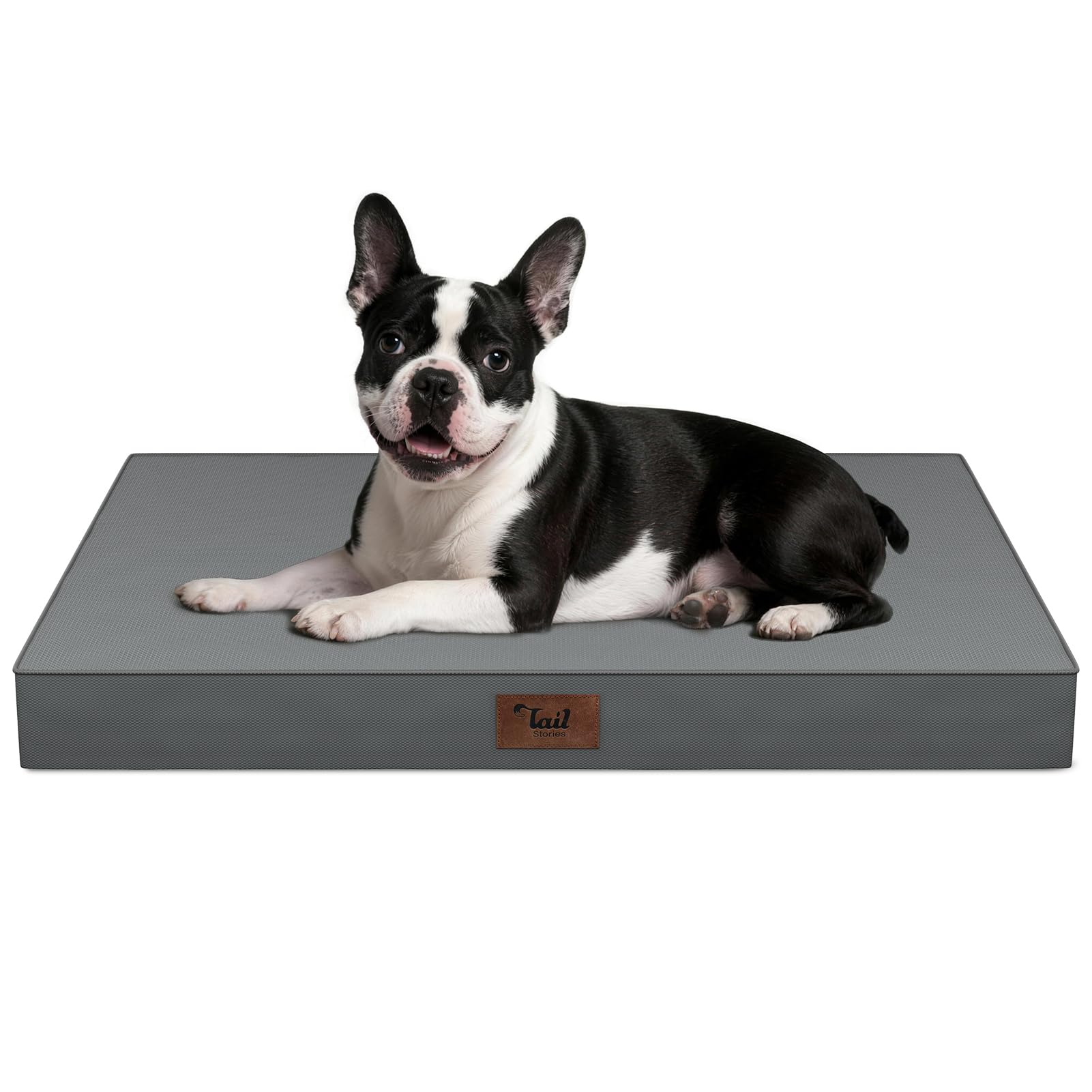 Tail Stories cama impermeable exterior para perros, ideal para uso en casa y al aire libre.