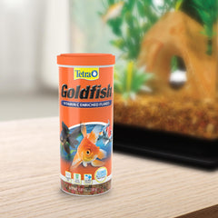 Tetra Goldfish Flocons digestion et prébiotiques, soutien quotidien pour un système digestif sain.