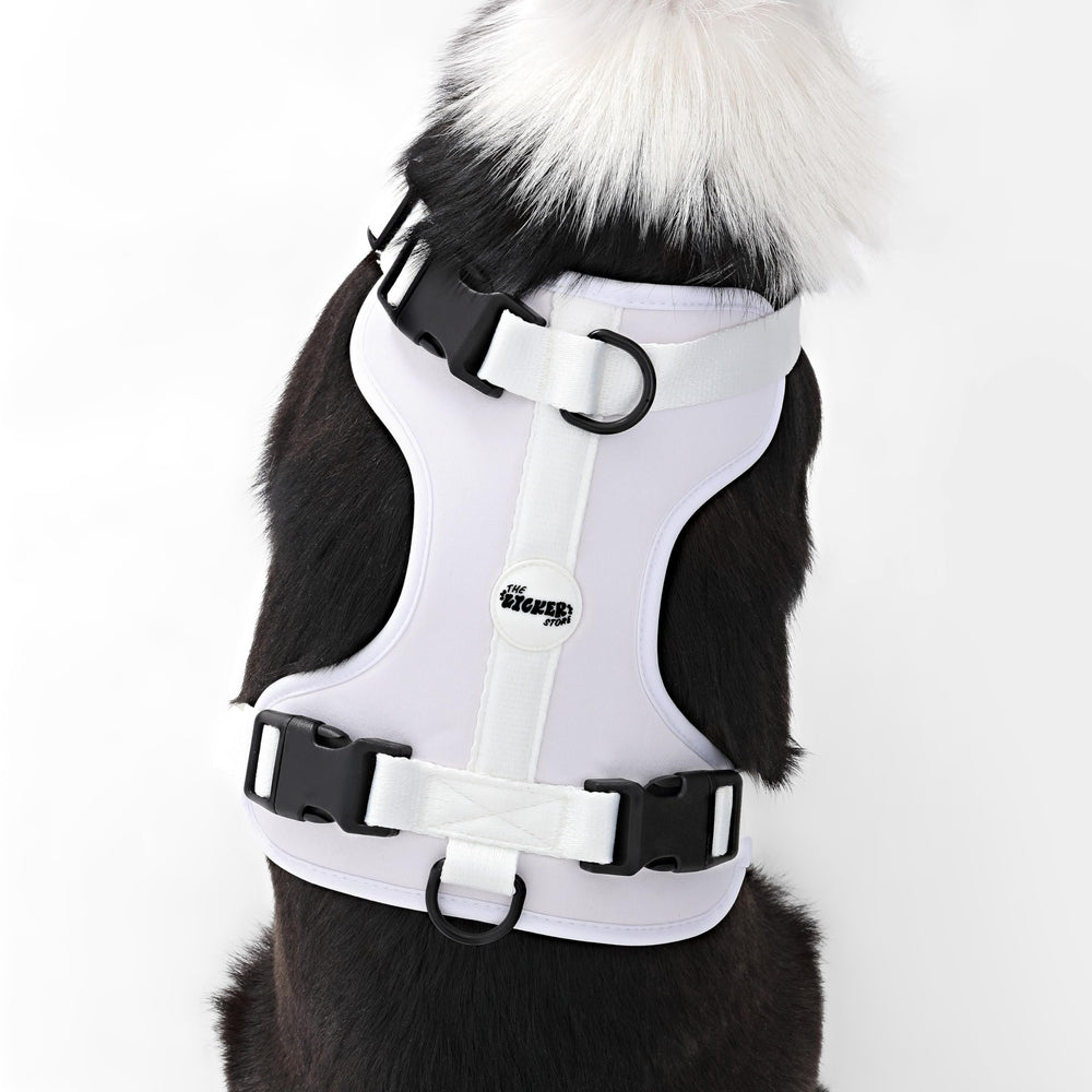 Arlo en color Seltzer, detalle de carcasa de nylon lavable