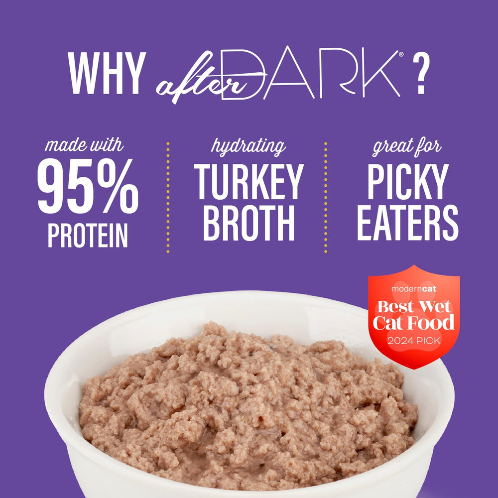 Tiki Cat After Dark Pate alimento completo para gatos adultos, con proteína de pavo.