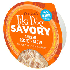 Tiki Dog Meaty pollo en caldo trozos tiernos en lata para perros pequeños