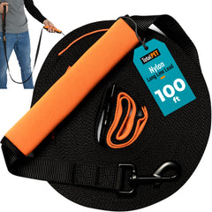 Total Pet correa larga para perros 100 ft, ideal para entrenamiento a distancia.